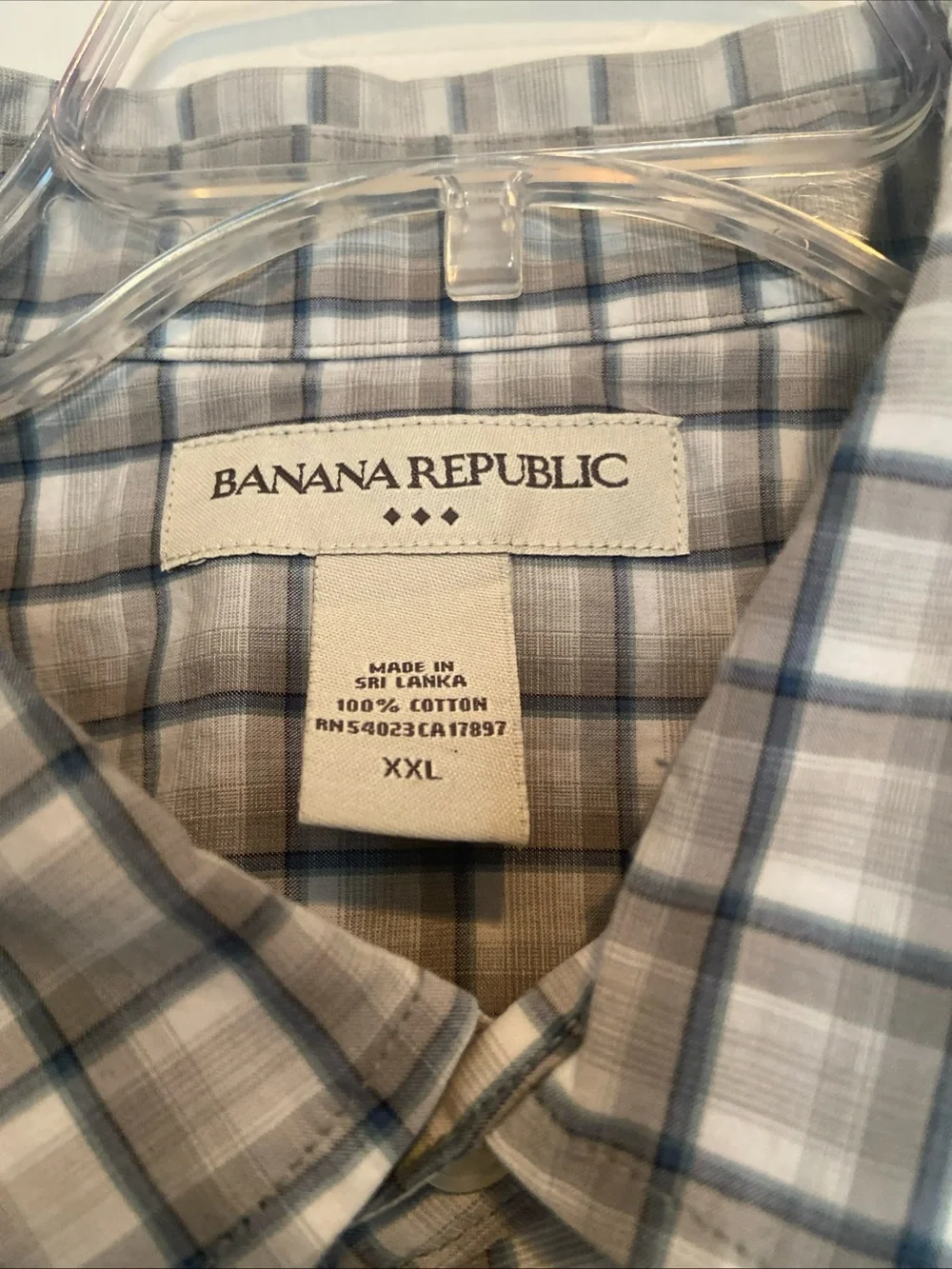 Banana Republic Gray Plaid Short-Sleeve Button-Down Shirt